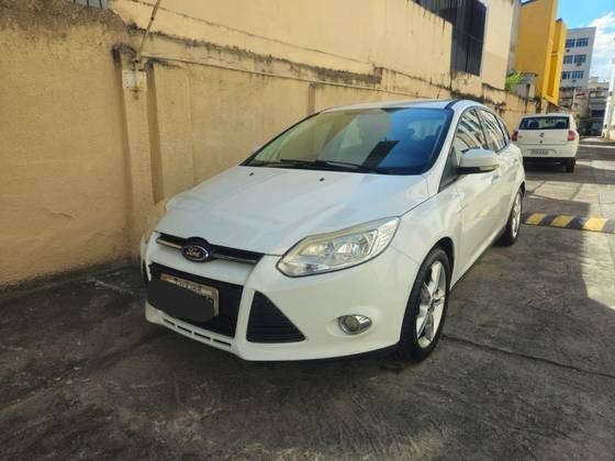 FORD FOCUS 2.0 SE 16V FLEX 4P POWERSHIFT